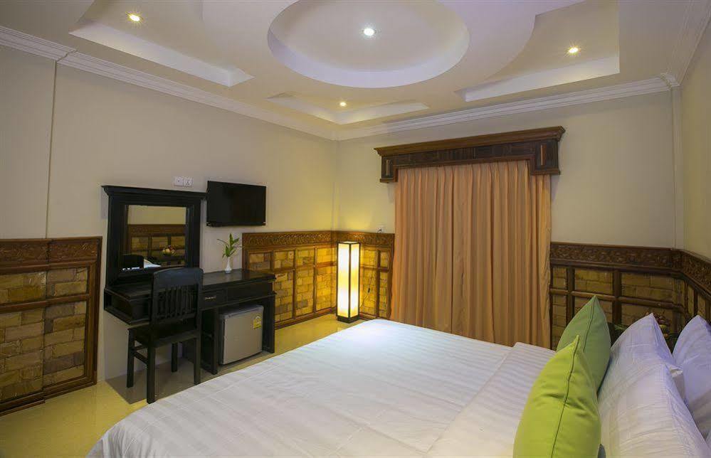 160 Angkor Villa Siem Reap Bagian luar foto