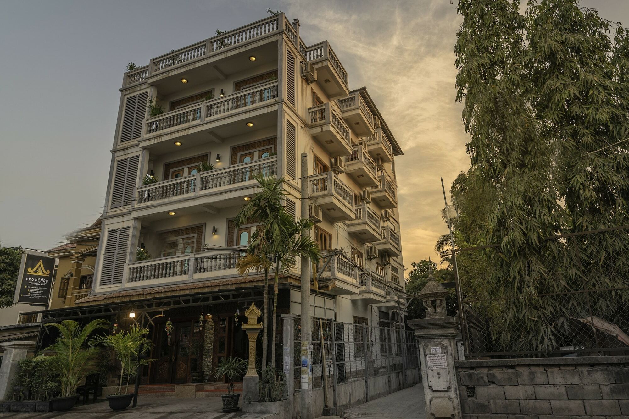 160 Angkor Villa Siem Reap Bagian luar foto